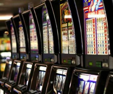 История казино Вулкан: от наземных залов до онлайн казино